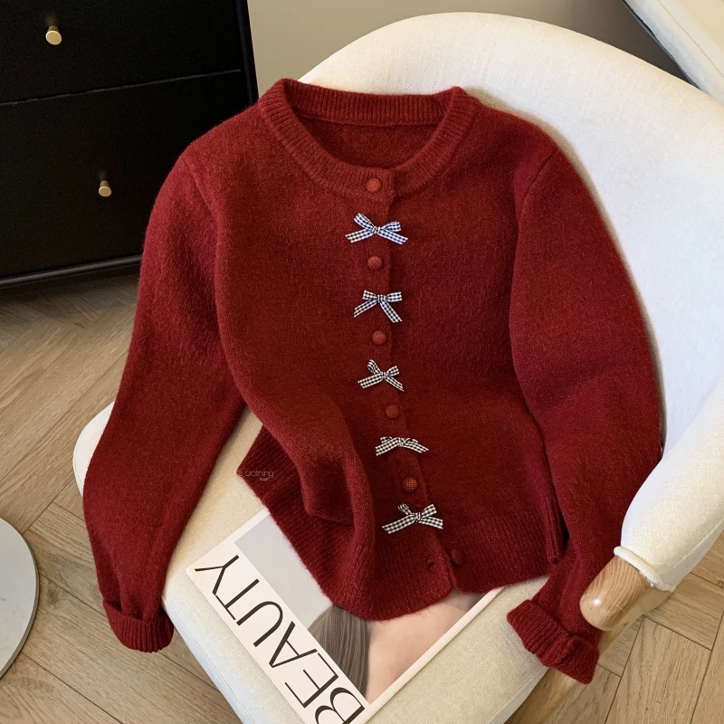 Korean-style soft knit sweater for women new autumn and winter bow button design age-reducing knit coat for women free shipping