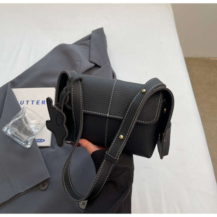 Ear-Hanging Series Eaves for Women 2025 Spring New Versatile Commuting Single Shoulder Small Square Handheld Crossbody Hobo Bag