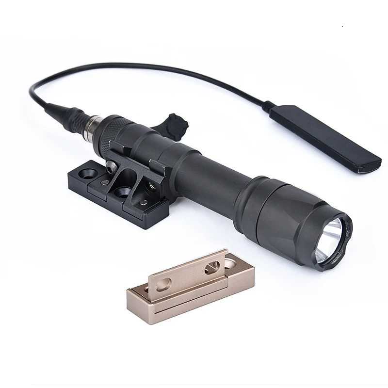 WADSN Tactical M300A MINI ScoutLight Airsoft M600 High Power Flashlight White LED Hunting M300 Spotlight Compatible with Mlok Keymod Offset R250728