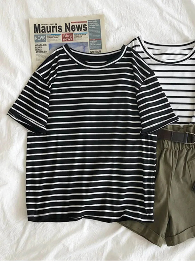 Harajuku Short Sleeve Korean ONeck Casual Fashion Shirt Camiseta Feminina Tops T Shirt Women Solid Color Striped Punk Tshirt 250724