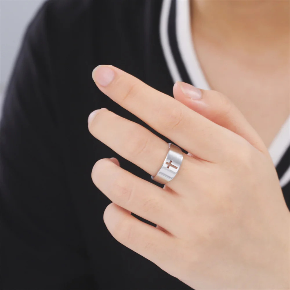 EUEAVAN Trend Hollow Cross Ring for Woman Stainless Steel Christian Jesus Rings Fashion Engagement Religious Jewelry Gifts 250729