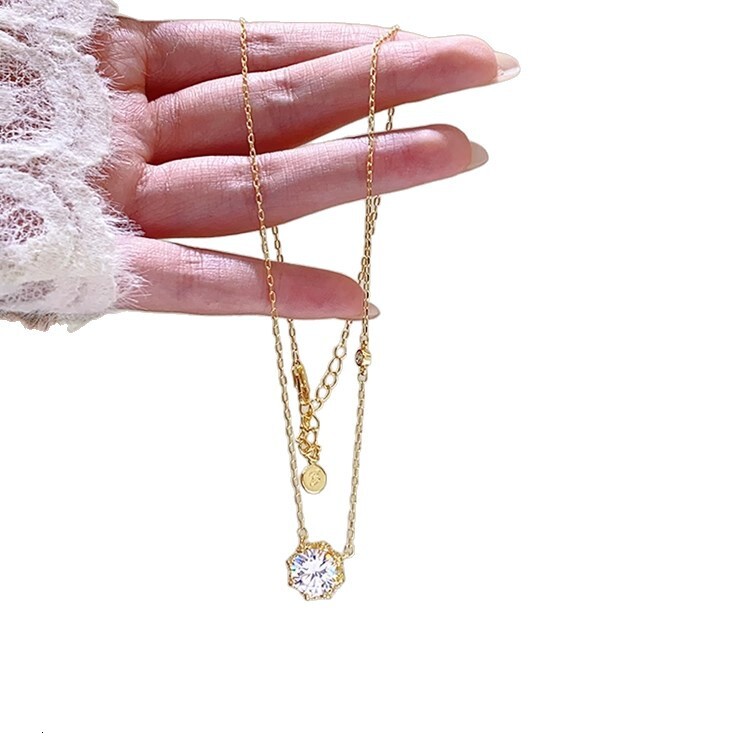 Golden Round Crystal Pendant for Women 2025 New High-end Light Niche Collarbone Chain Necklace Accessories Jewelry for Women Jewelry for Women