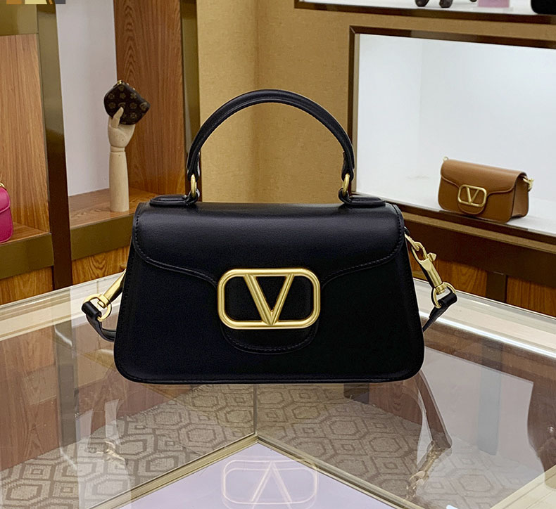 Designer bag free shipping Leather light luxury handbag chain new fashionable and versatile classic armpit bag for women white brown