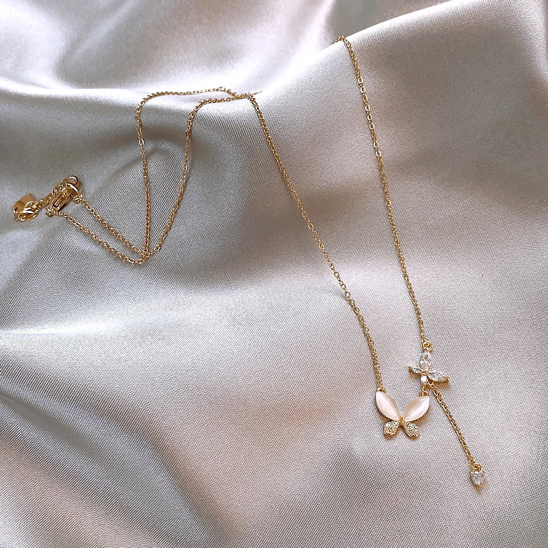 2025 New Micro Inlaid Double Butterfly Pendant Necklace Niche Design Light High-end Clavicle Chain Elegant Accessories Jewelry for Women