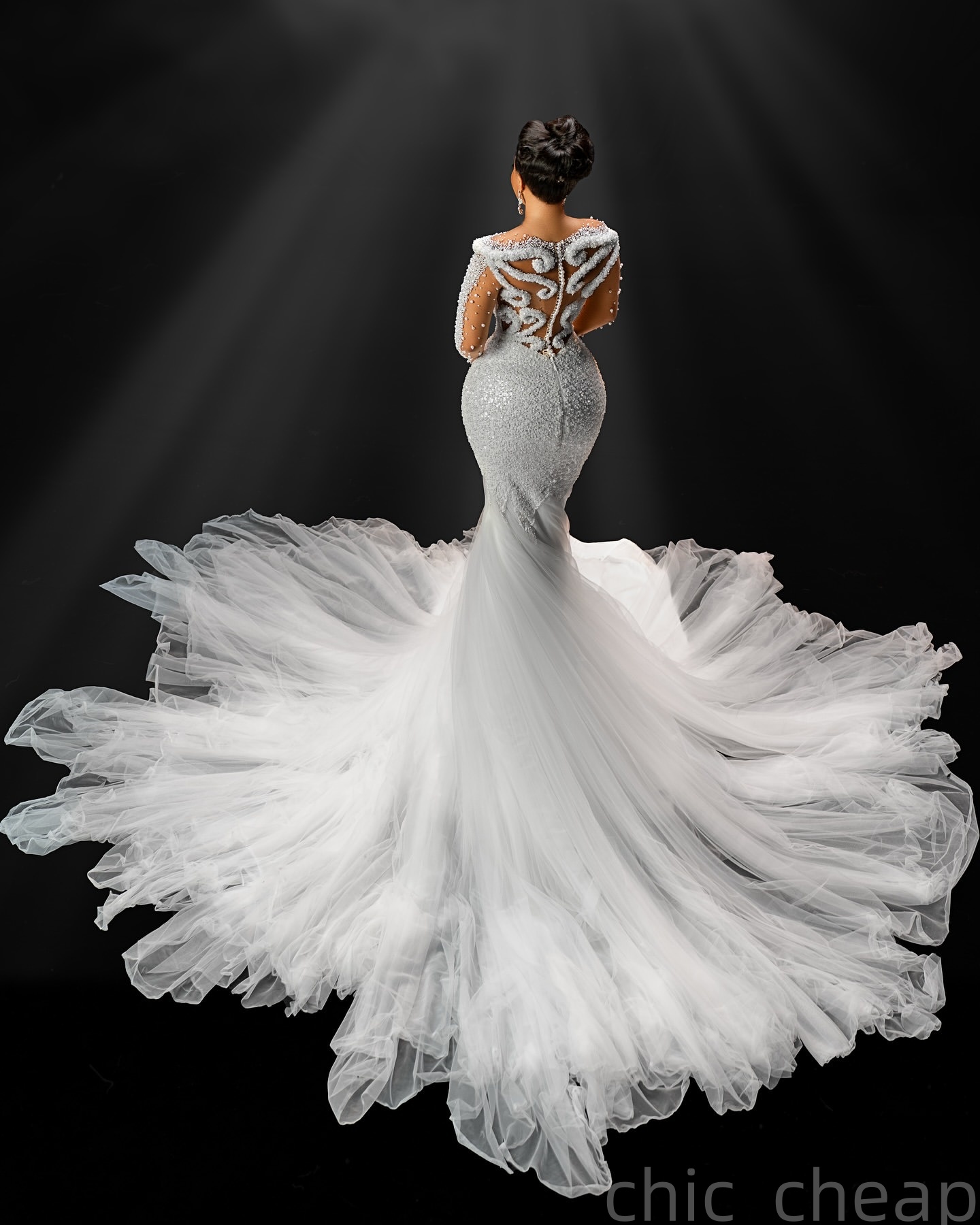 2025 Aso Ebi Plus Size Ivory Mermaid Wedding Dress Sequined Pearls Tulle Full Sleeves Sparkly Vintage Bridal Gowns Dresses ZJ0682