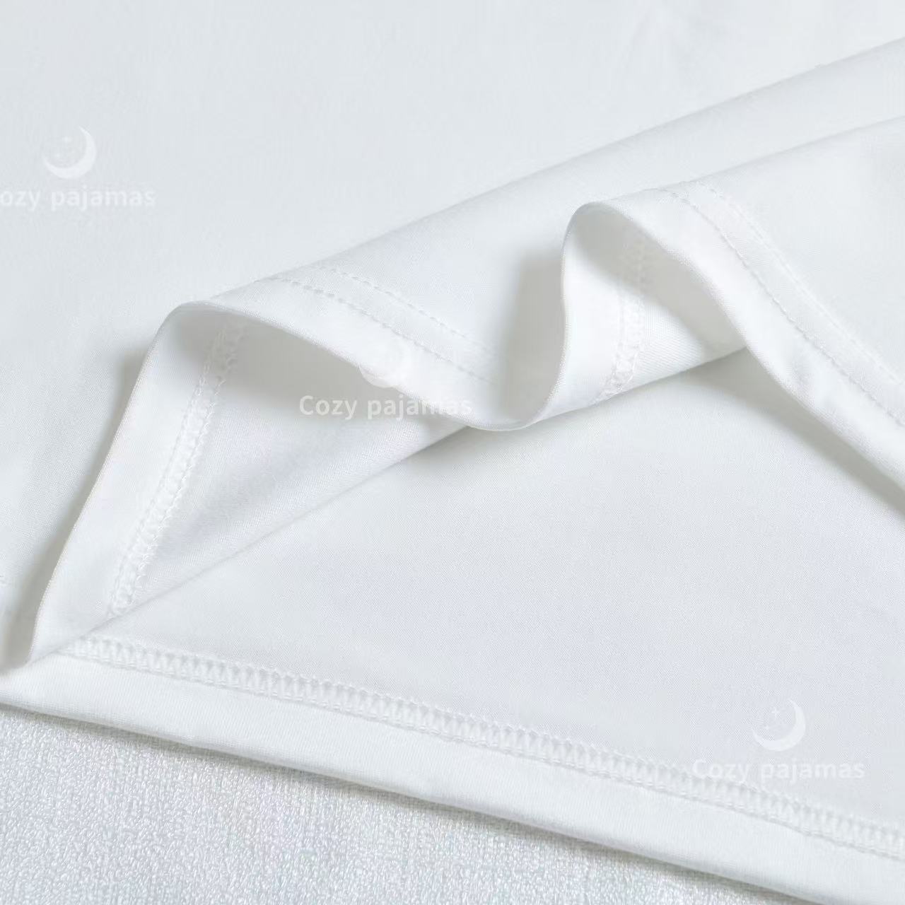 Chic Lightweight Shortsleeves for Female Comfort During Warm Season