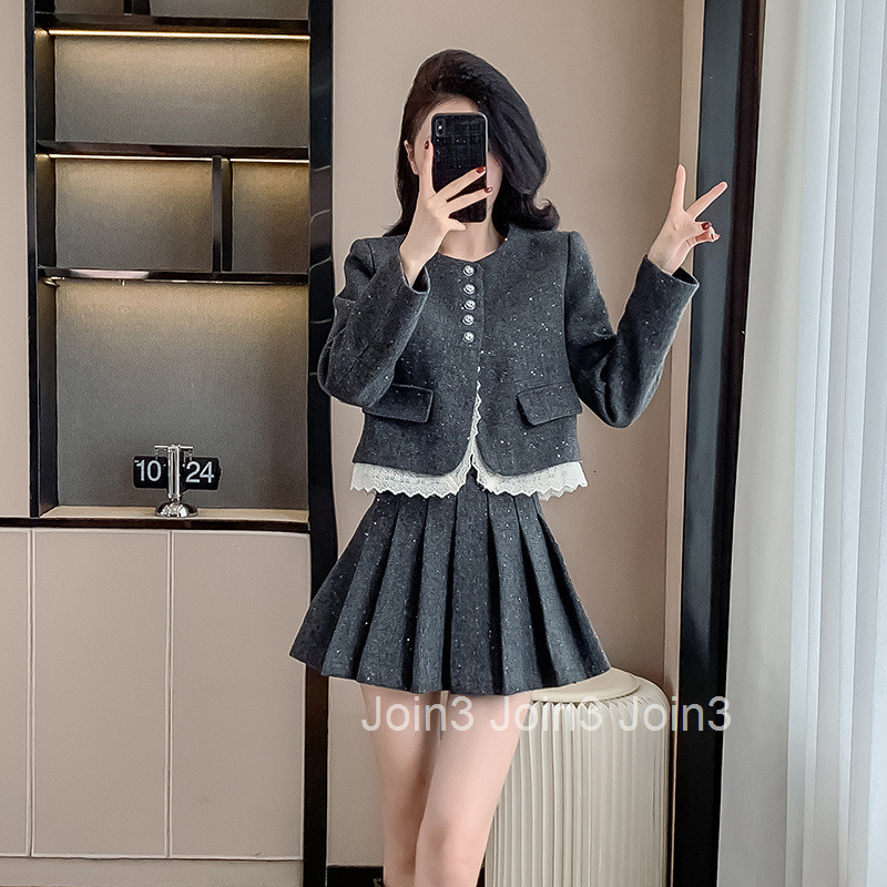 Autumn Winter New French Style Short Skirt Set for Women Lace Trim Sequin Short Jacket Pleated Skirt Two-Piece Set