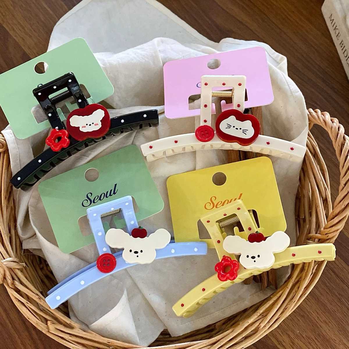 1pc Colorful Polka Dot Hairpin with Animal Puppy Design Sweet and Cute Updo Hair Clip Shark Clip Hair Accessory Z250729