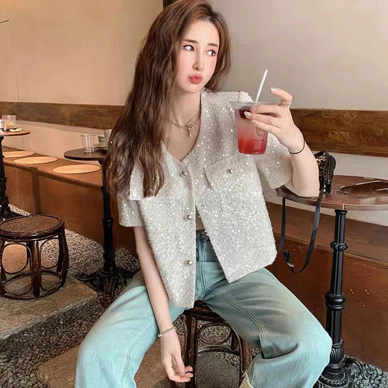 Womens Elegant Shiny Sequined Short Sleeve Tweed Jacket Lady Summer Streetwear O Neck Single Breasted Pockets Loose Outerwear 250729