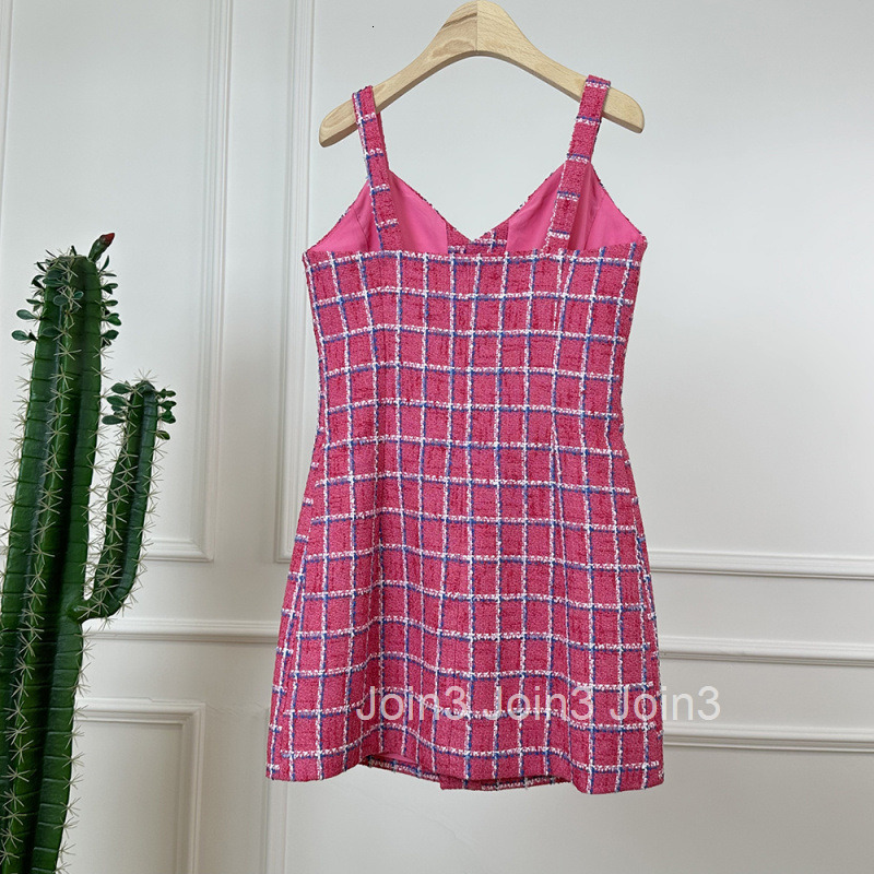Little Fragrant Style New Checkered Single breasted Dress with Elegant Style Fashionable and Age reducing Casual Versatile Strap Skirt
