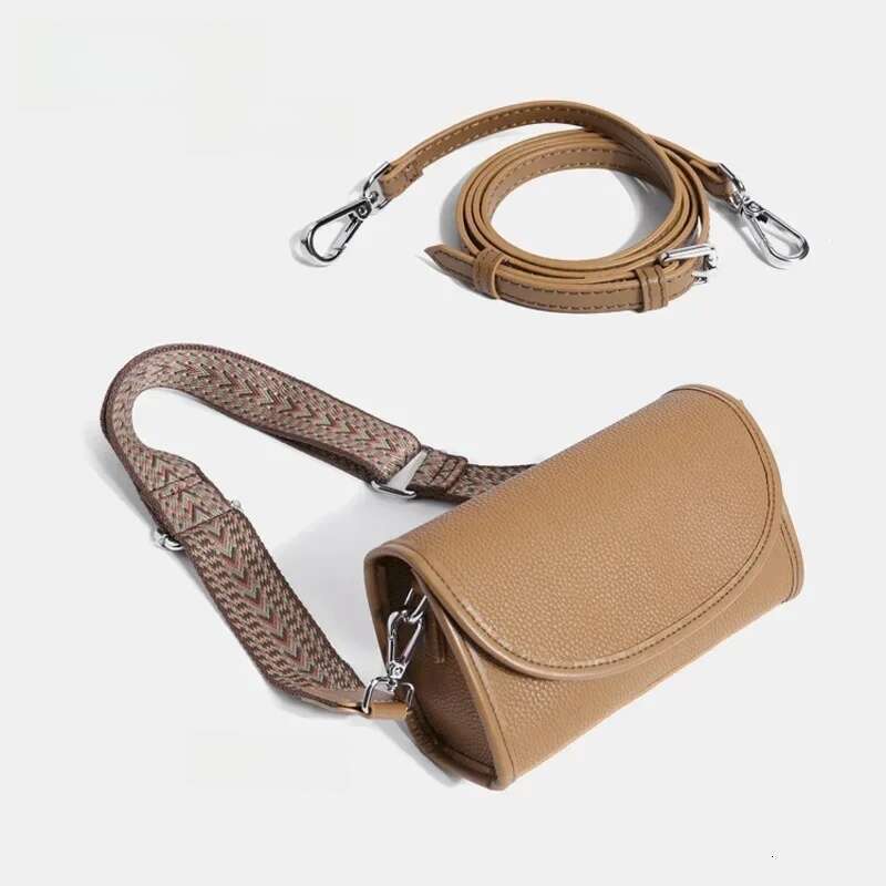 Designer Luxury Retro Wide Straps Crossbody Bags Women Designer Cow Leather Lady Shoulder Messenger Small Flap Square Bag