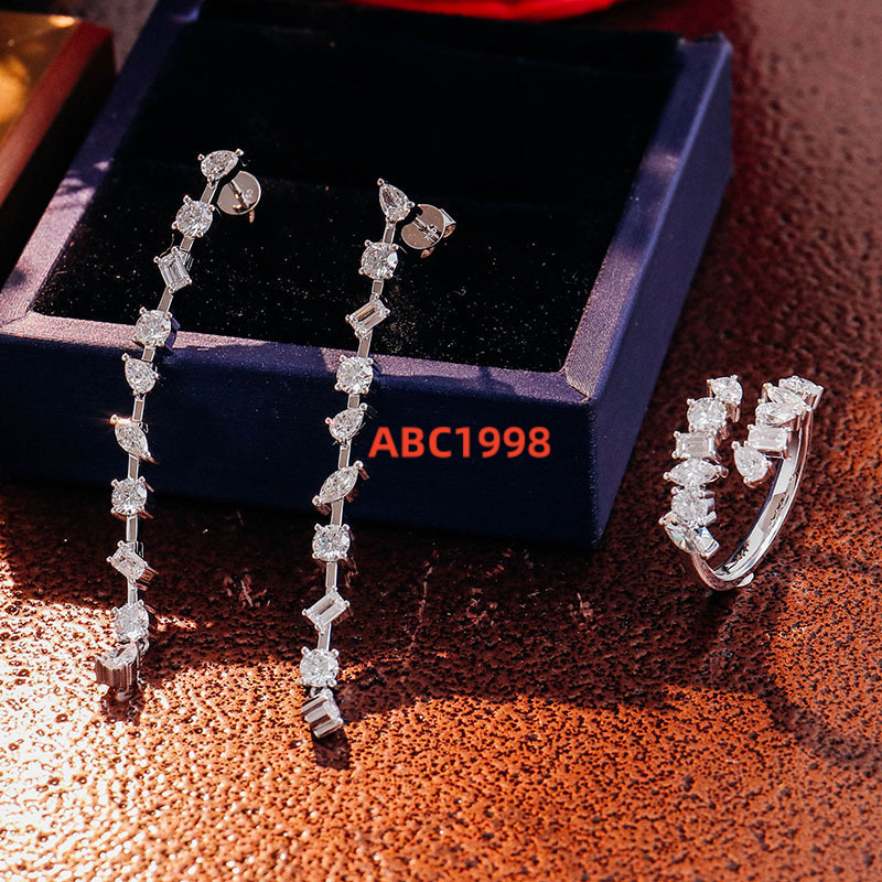 The Latest Design Cultivates Diamond K-gold Womens Earrings Handmade Tassel Pendants for Weddings and High-end Jewelry