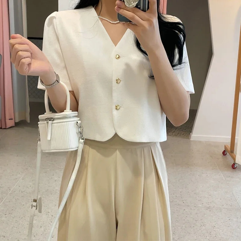 Summer Vneck Womens Short Jacket Elegant Single Breasted Sleeve Solid Korean Style Outerwear for Women 250729