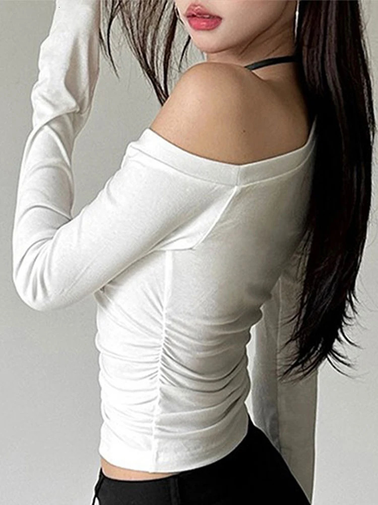 Autumn Womens Tshirt Streetwear Fashion Long Sleeves Casual Slim Tees Black Sexy Skew Collar Female Versatile Top 250729