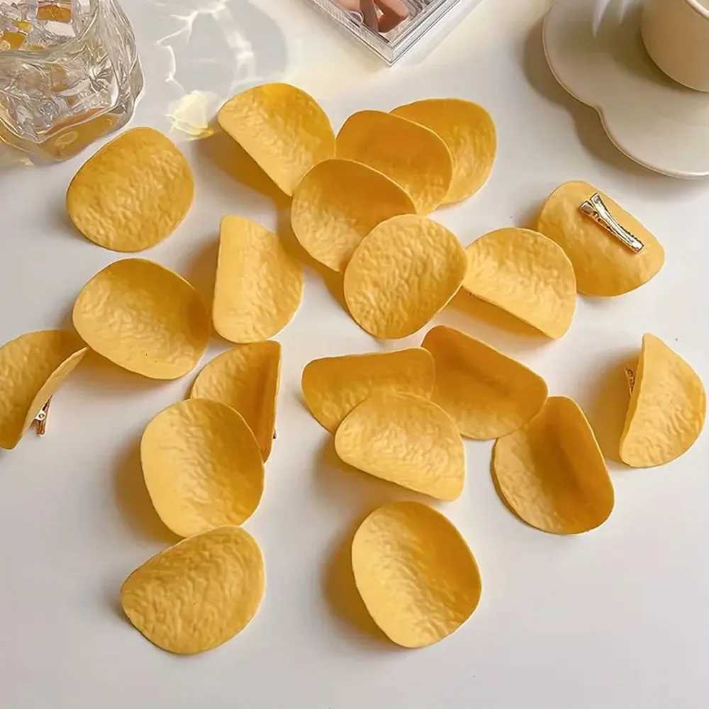 2/4/6Pcs Funny Hair Clips Simulated Potato Chip Hairpin Creative Cute Students Duckbill Clip Side Clip Hair Accessories 2025 Z250729