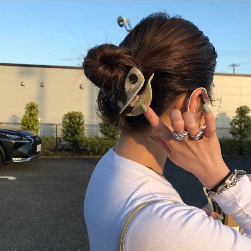 New Yin Yang Square Semicircle Acetate Black White Tai Chi Hair Clip Hairpin Headwear for Women Hair Accessory HUANZHI 2021 Z250729