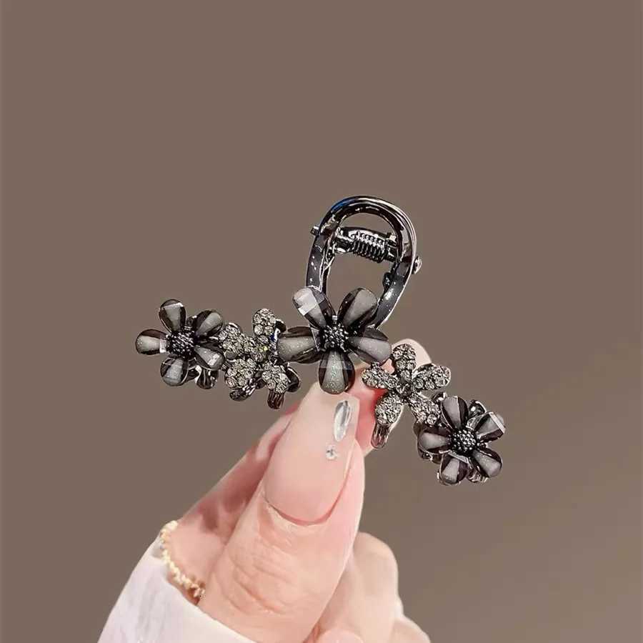 Black Glazed Flower Hair Claw Medium-sized Exquisite Back of Head Half-tied Hair Clip Womens High-end Hair Accessories Z250729