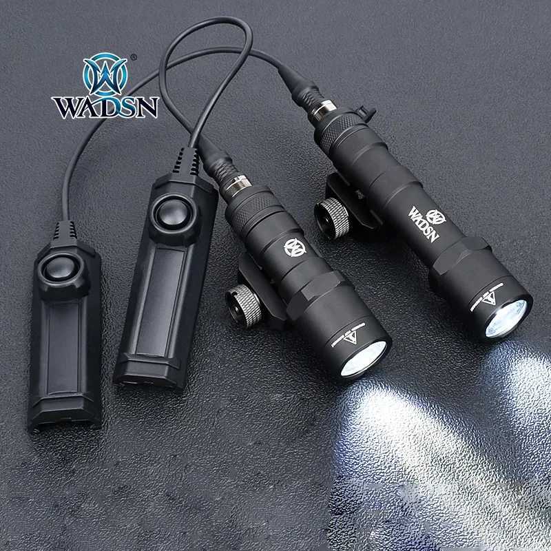 WADSN Airsoft M300B M600B M600 WADSN Tactical Powerful Flashlight Fits 20mm Picatinny Rail Hunting Weapon Gun LED Scout Light XJ250728