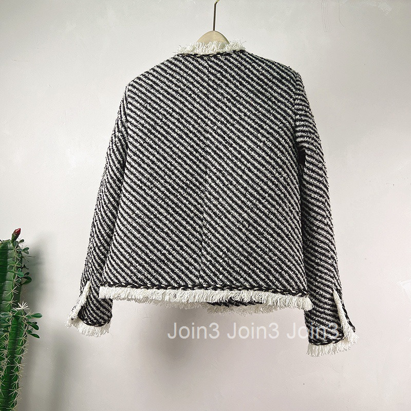 Autumn/Winter New Celebrity French Tweed Tassel Single breasted Small Fragrant Long Sleeve Coat Short Women