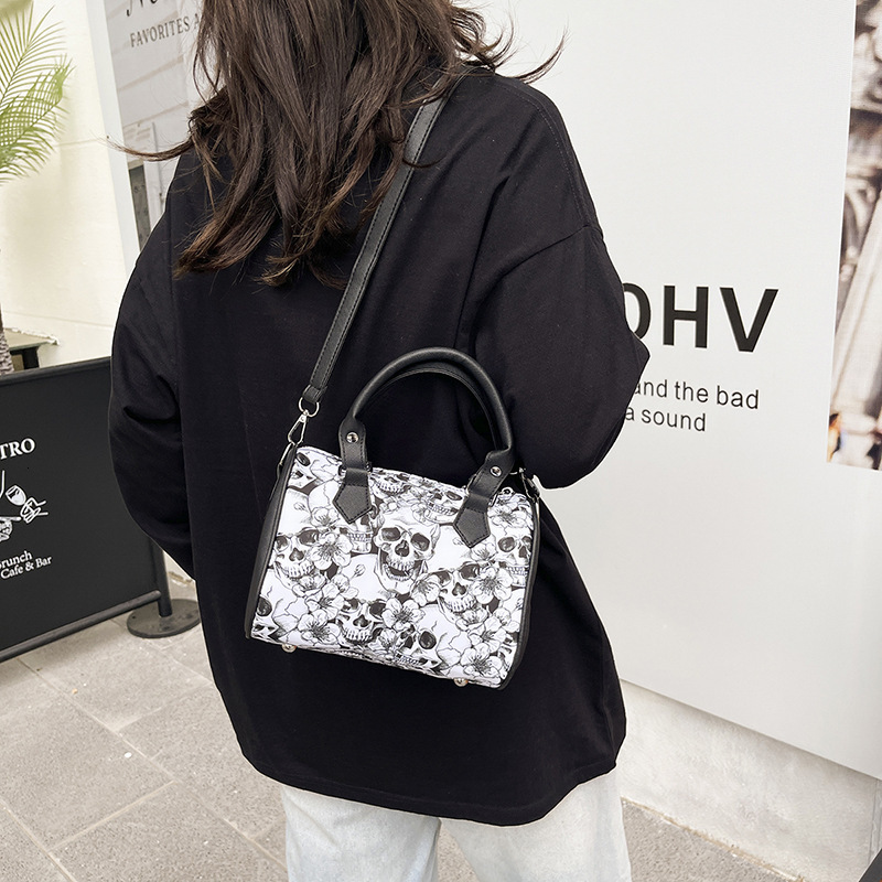 Free shipping designer European and American Style Skull Print Pillow Bag 2025 New Fashion Color Block Texture Handbag Large Capacity Shoulder Bag Wom