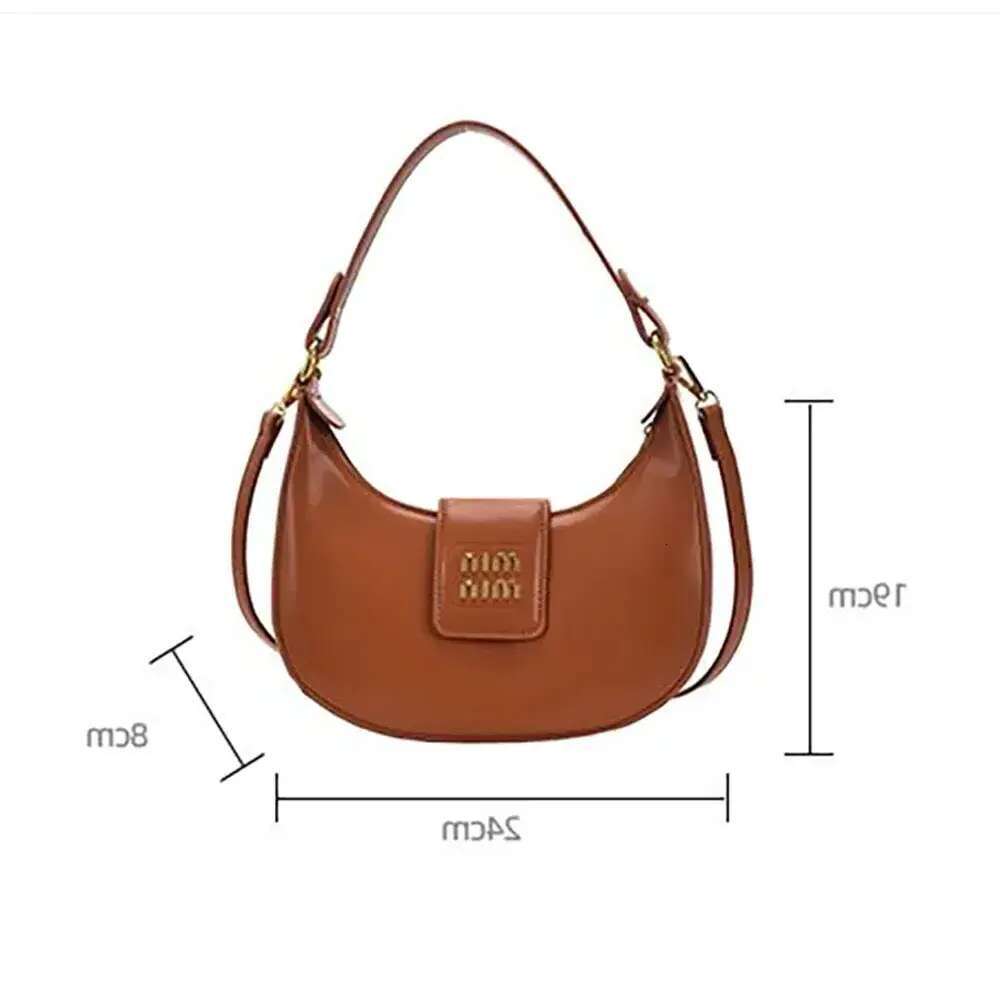 Designer 2025 Shoulder High Quality Women's handbag Purse Leather Metal badge Hobo Crossbody Black Classic Underarm Bag Shopping bag