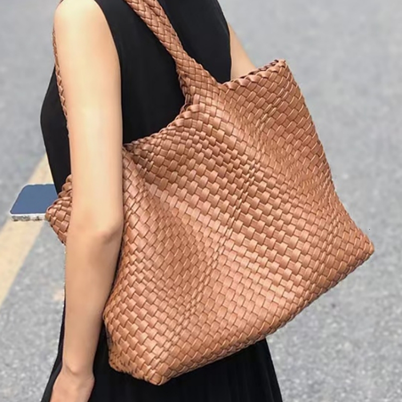 DHAL Niche Style Woven Large Capacity Shoulder Underarm Tote Mother Commuter Bag Trendy