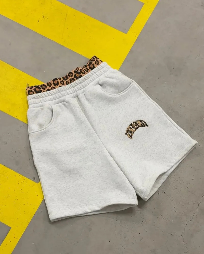 American hiphop leopard print letter embroidery men hoodie retro Harajuku street sports suit fashionable casual sweatshirts 250729