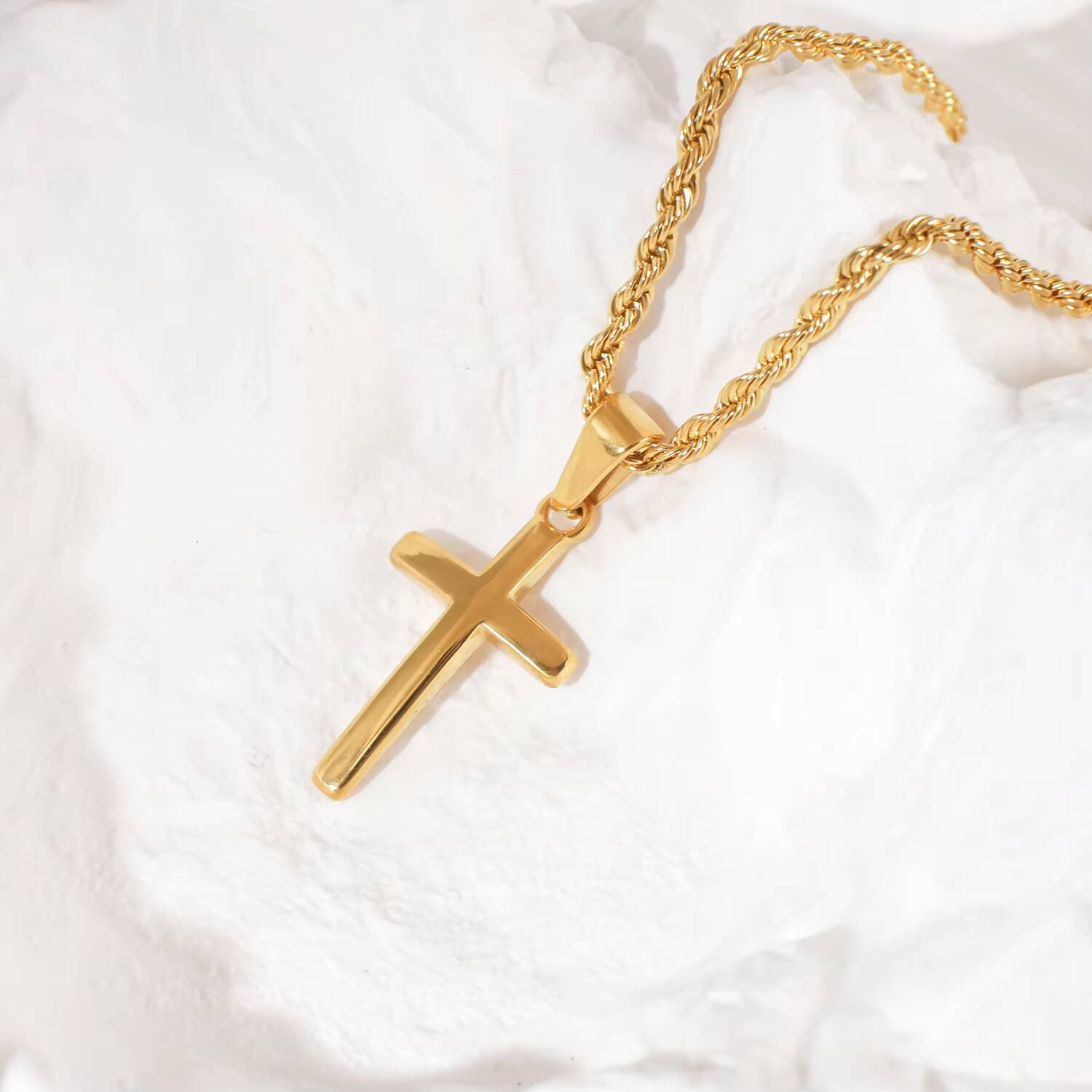 Minimalist Jewelry Stainless Steel Cross Pendant Necklace Hip Hop Gold Plated Cross Necklace for Men Women