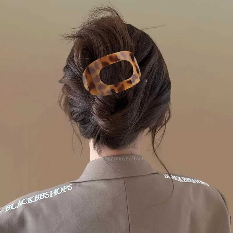 Fashion Oval Flat Hair Claw Clips for Women Matte Duckbill Clip Back-of-Head Bun Hair Accessories Simple Clip Hair Ornament Z250729