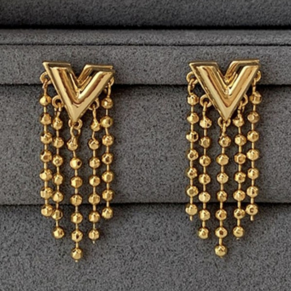 Sier Needle V-Shaped Chain Tassel Two-Way Wear Palace Style Stud Niche Design Sense Earrings for Women