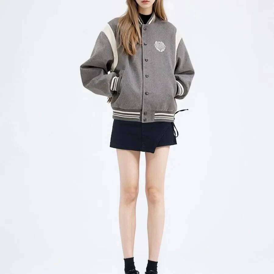 New Short Baseball Jacket Women Casual Retro College Style Embroidered Patch Leather Design Sense Autumn Outerwear Coat