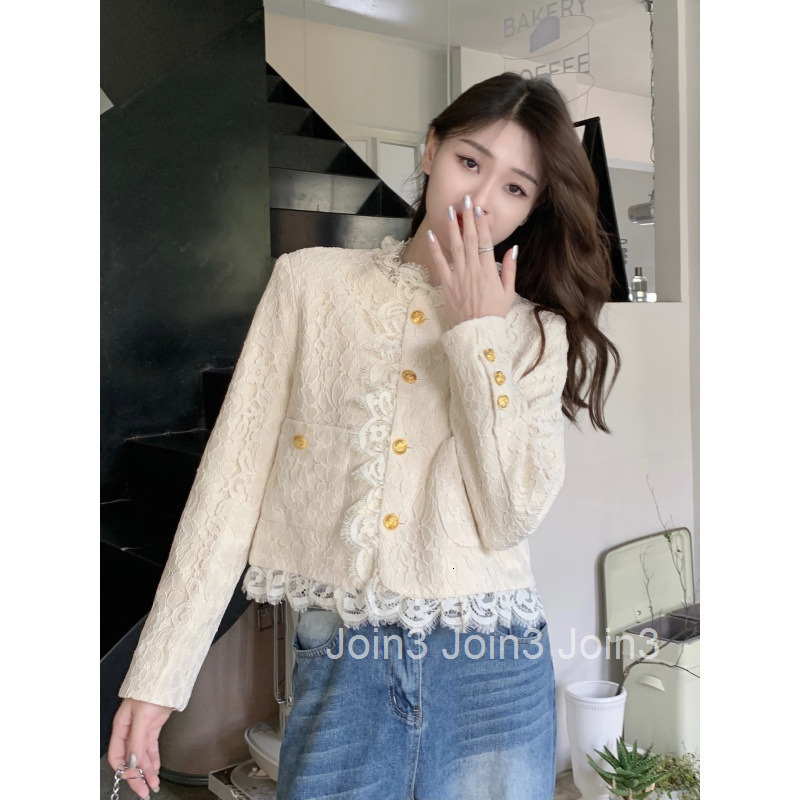 Autumn and Winter New French Design Sense Heavy Industry Small Fragrance Short Coat Womens Single Row Gold Button Lace Coat Women
