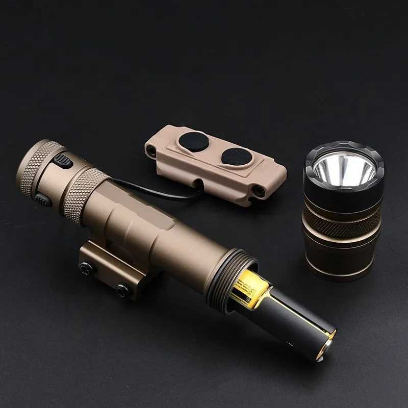 WADSN Defense REIN-Micr1.0 Tactical Flashlight 1300 Lumens Hunting Airsoft White LED Scout Light Mount For 20MM M-Lok Keymod RailXJ250728