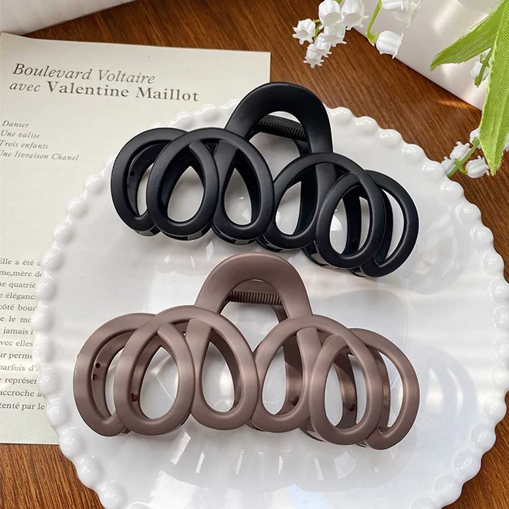 Frosted Hollow Hair Claw Bow Hair Clip Crab Elegant Hairpin Women Barrette Solid Headband Simple Korean Fashion Hair Accessories Z250729