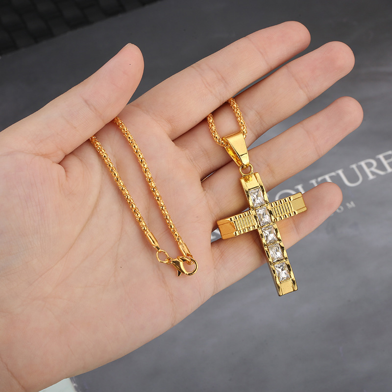 Men's Cross Pendant Clothing Accessories Pattern Alloy Necklace