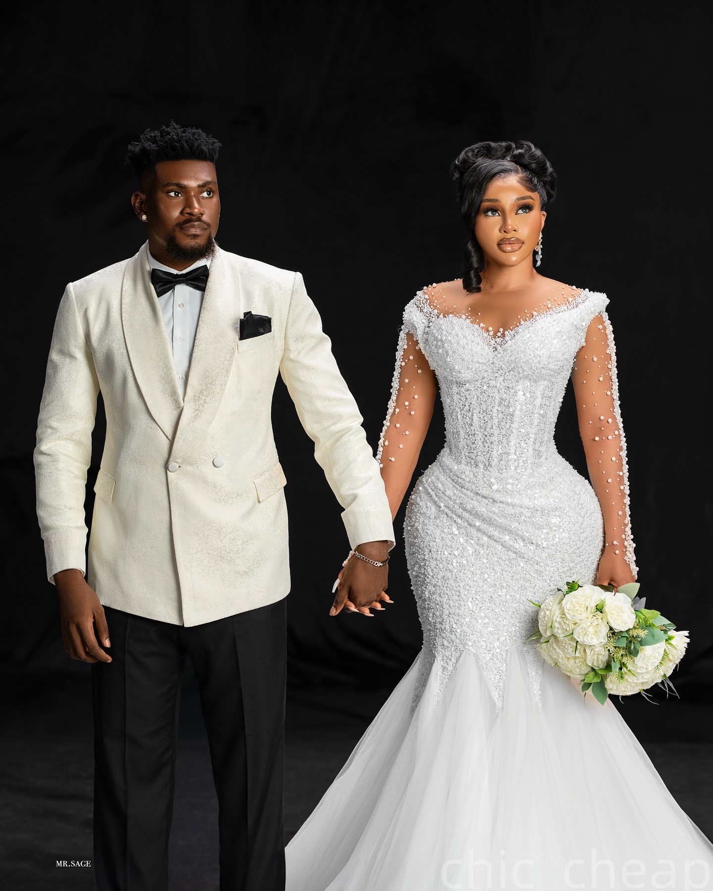 2025 Aso Ebi Plus Size Ivory Mermaid Wedding Dress Sequined Pearls Tulle Full Sleeves Sparkly Vintage Bridal Gowns Dresses ZJ0682