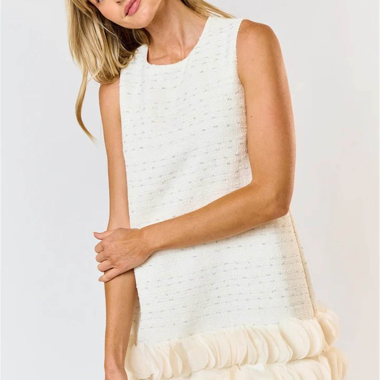 new Free shipping designer dress for women Dress with playful waist cinching and slimming A line mid length skirt