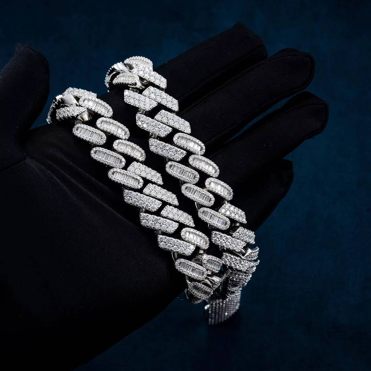 20mm Cuban Chain in High Quality 925 Sterling Silver Custom Made Mens Body Jewelry with Moissanite Diamonds Wholesale Price