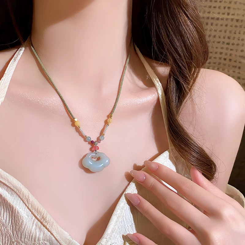 2025 New Chinese Style Cloud Ruyi Lock Necklace for Women, High-end Clavicle Chain, Niche Best Friend Choker Jewelry for Women
