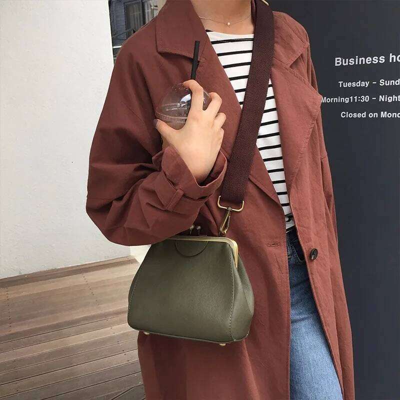 Retro Army Green Wide Strap Women Shoulder Bags Crossbody Handbag PU Leather All-match Bag Korean Japan Style