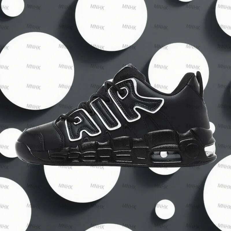 1960 Fashionable trendy couple shoes, sturdy, durable and wear-resistant, making the sweet journey even more comfortable.