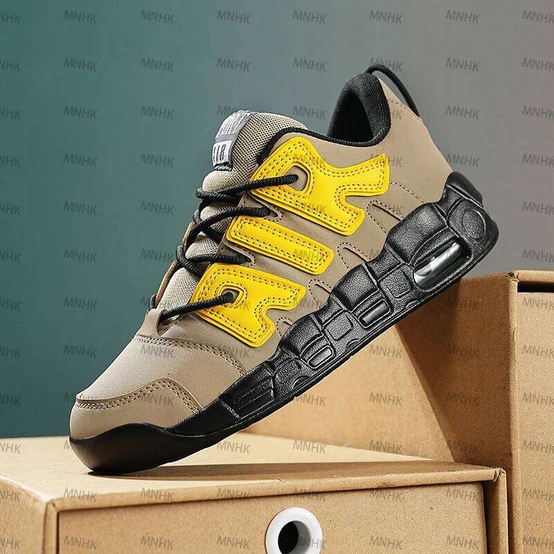 2025 model fashionable sports shoes, ready immediate wearing, anti-slip and durable, suitable for men's daily exercise