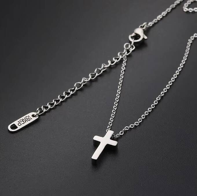 Cross Border Simple Personality Cross Necklace 18K Gold Short Stainless Steel Choker Mens and Womens Retro Pendant