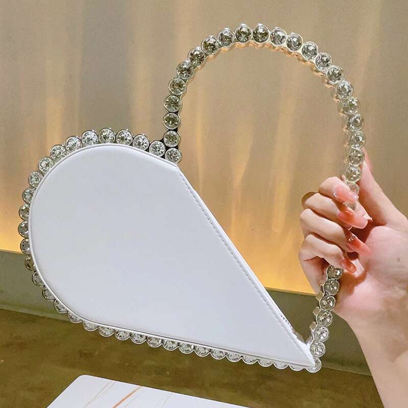 2024 New Heart Shape Rhinestone Party Day Clutches Crystal Handbags For Wedding Gift Purse Women Prom Dinner Purses Bag