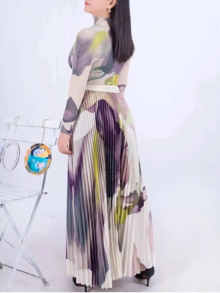 GVUW 2025 Autumn Pleated Set Women Slim Printing Stand Collar Long Sleeve Tophigh Street Skirt Fashion Party Two Pieces 17G0353 250728