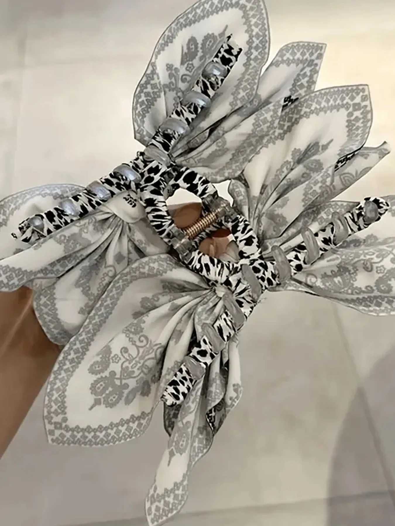 Elegant Women Bow Hair Claw Clips Double-sided Large Satin Shark Hair Claw Solid Bowknot Hairpins Barrettes Hair Accessories Z250729