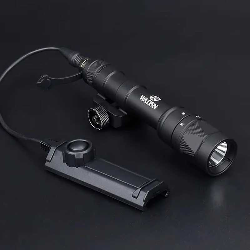Tactical Powerful M600W M600 Flashlight Airsoft Scout Rifle Gun Hunting LED Strobe Airsoft Light Fits 20mm Picatinny RailXJ250728