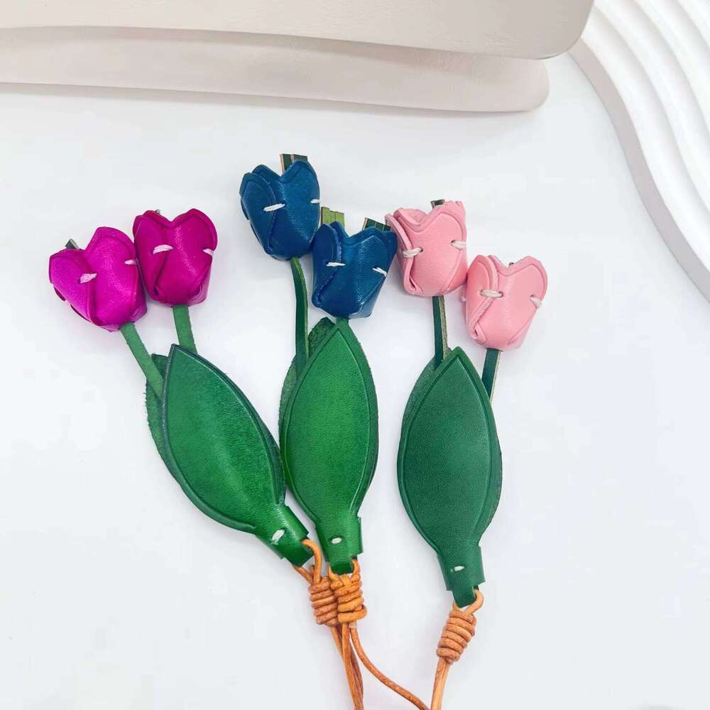 New Stylish Rose Keychain - Ins Floral Decor for Bags, Purse, Gifts, Romantic & Cute Accessories (4 Colors)