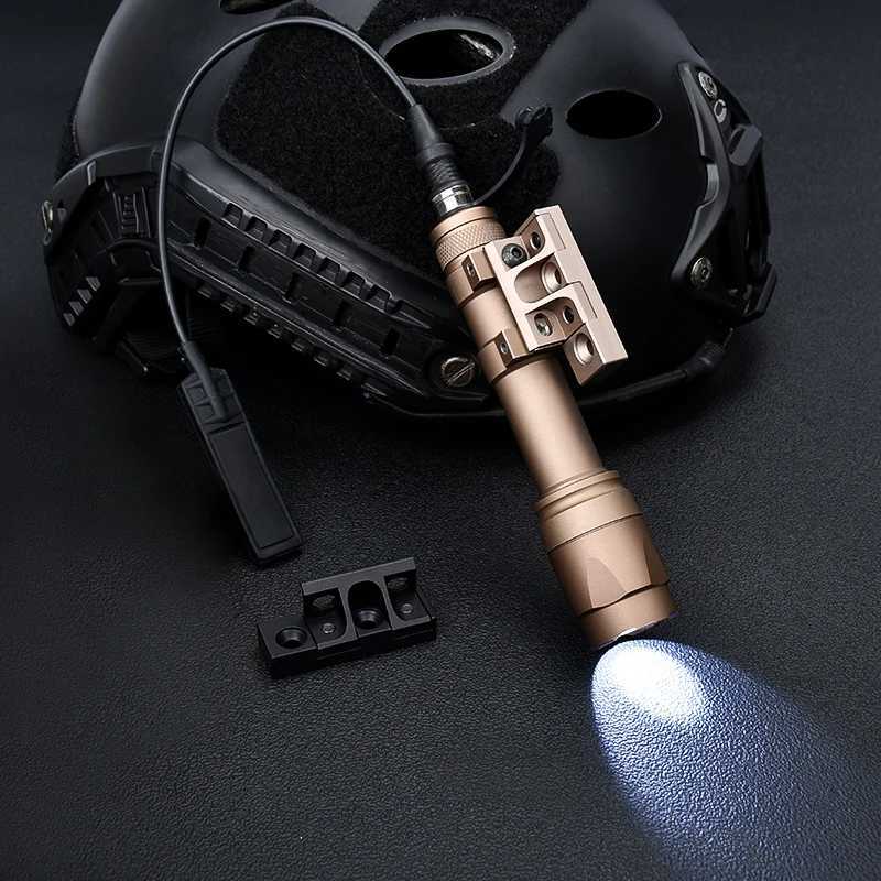 WADSN Tactical M300A MINI ScoutLight Airsoft M600 High Power Flashlight White LED Hunting M300 Spotlight Compatible with Mlok Keymod Offset R250728
