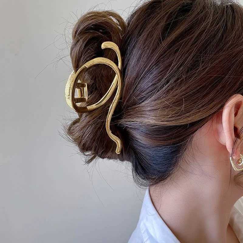 Fashion Elegant Gold Color S-shaped Metal Hairpins Hair Claw for Women Girls Korean Hair Clips Ponytail Hair Accessories Z250729